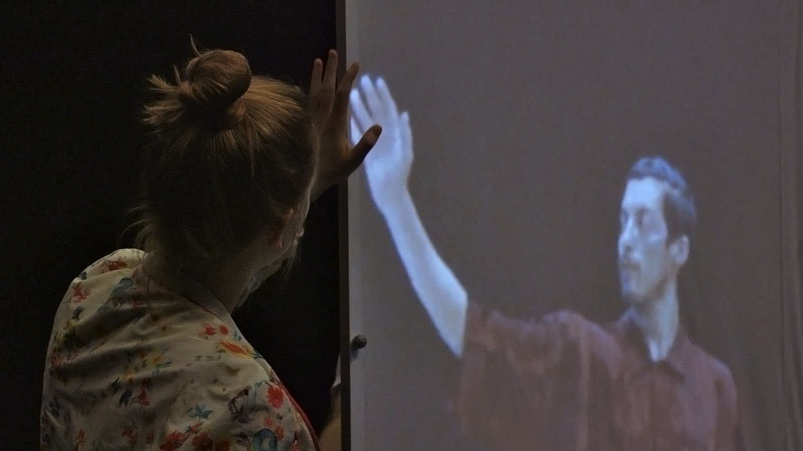 © Telematic Performance Format: Moving Screens, Sounds, and Bodies. Photo: Joel De Giovanni.